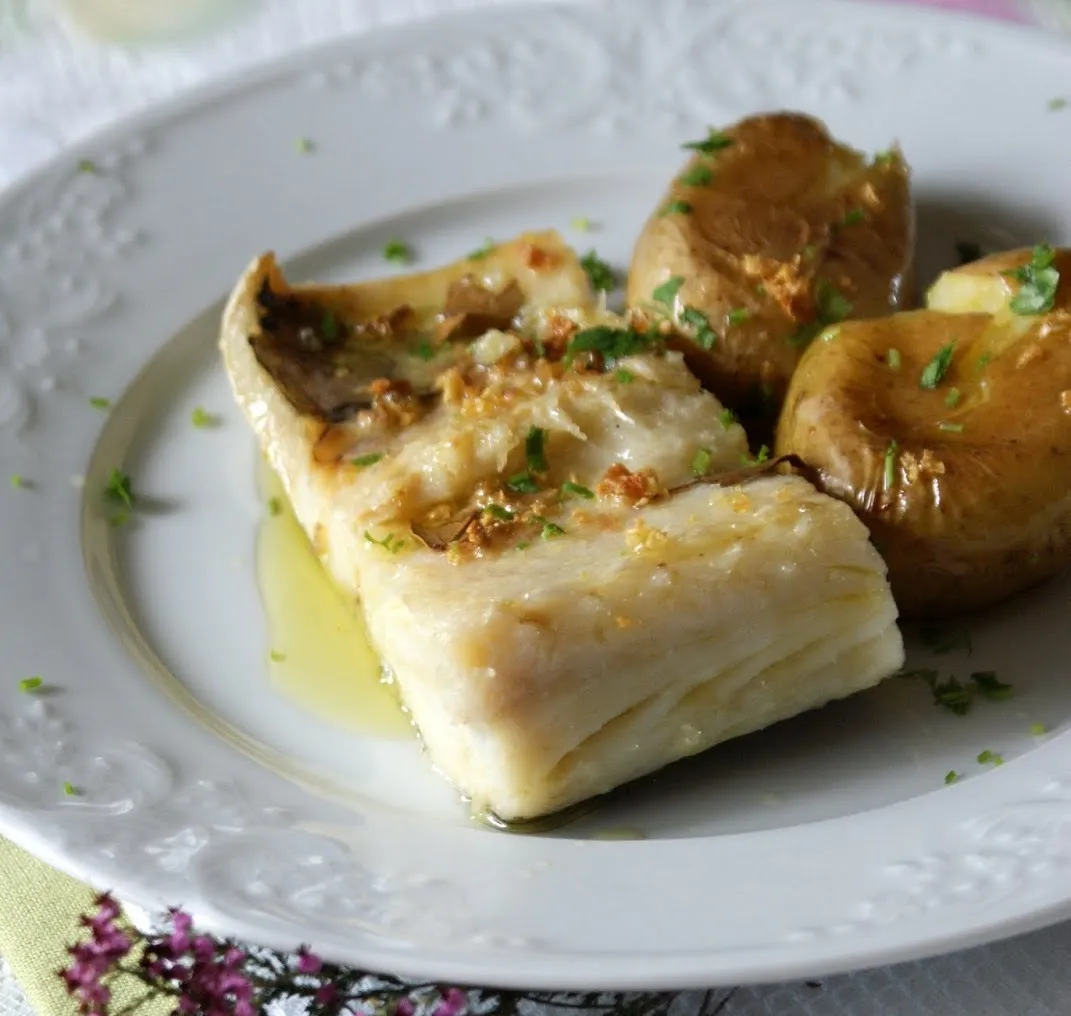 Bacalhau assado com batatas a murro