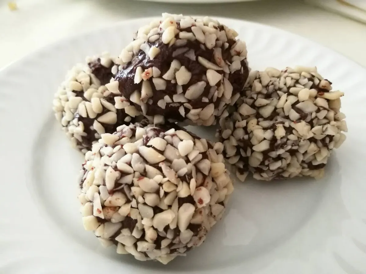 Bolinhas de chocolate e Amêndoa