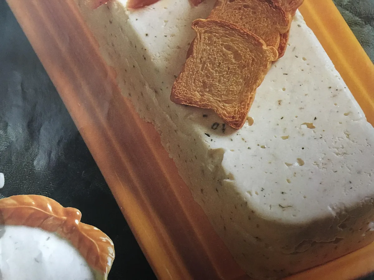 Bolo de Queijo Fresco e Ervas