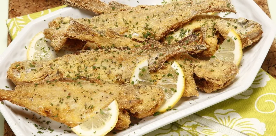 Faneca Frita com Arroz de Mexilhão