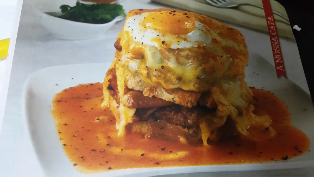 Francesinha de hambúrguer
