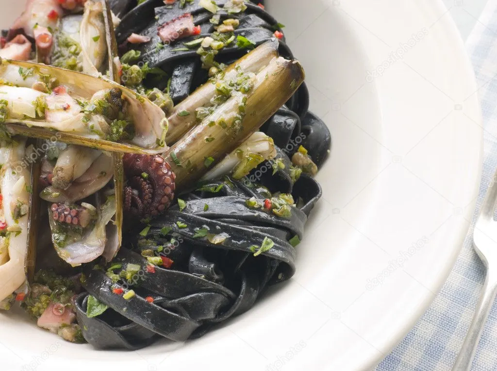 Polvo com pesto