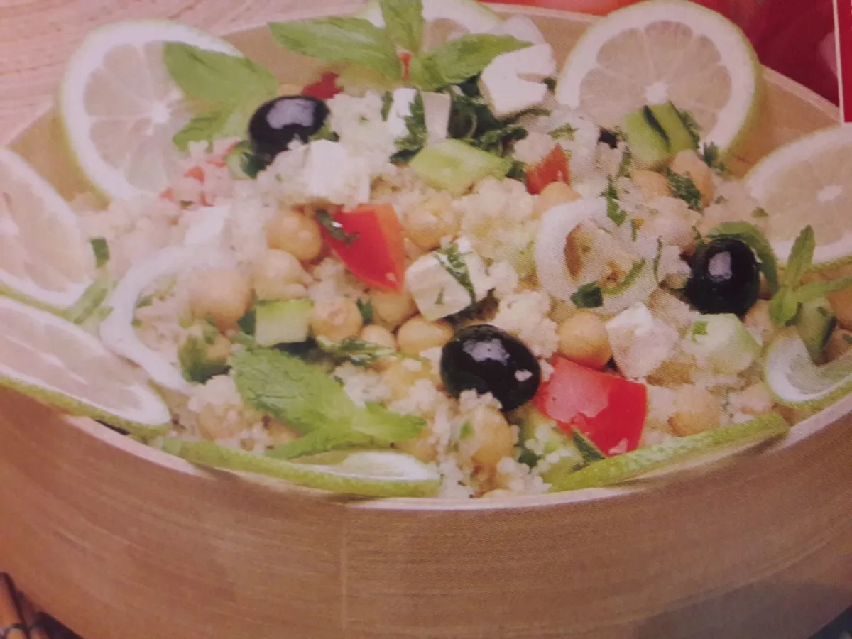 Salada de Cuscuz e Queijo