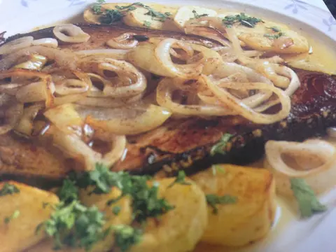 Bifes de Atum de Cebolada