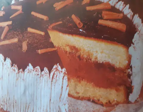 Bolo com Gelado de Chocolate