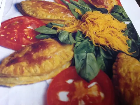 Folhados de Bacalhau