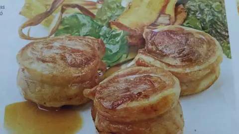 Medalhões de borrego com fritura de legumes