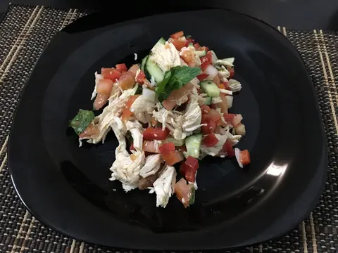 Salada de frango