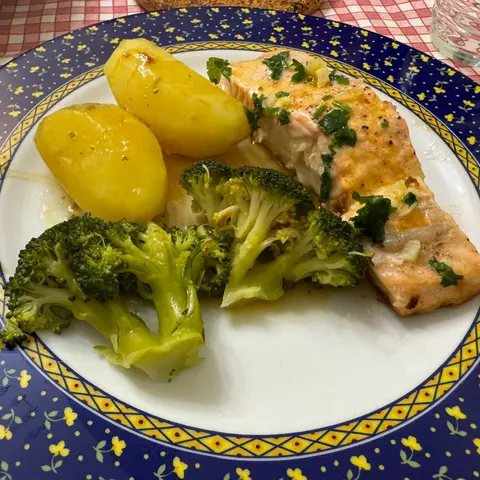 Salmão Estufado com Limão