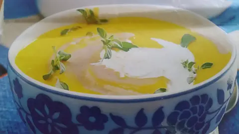Sopa de Feijão Catarino com Abóbora e Poejo